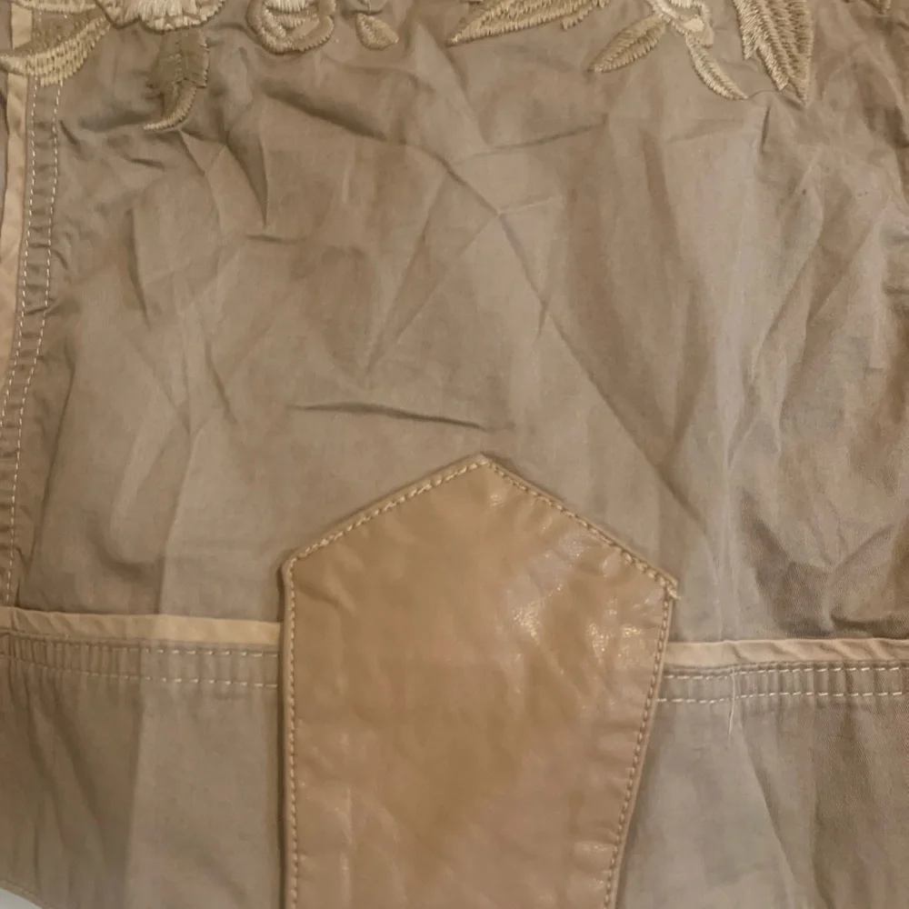 COPY - Jacket - Picture 3 of 5